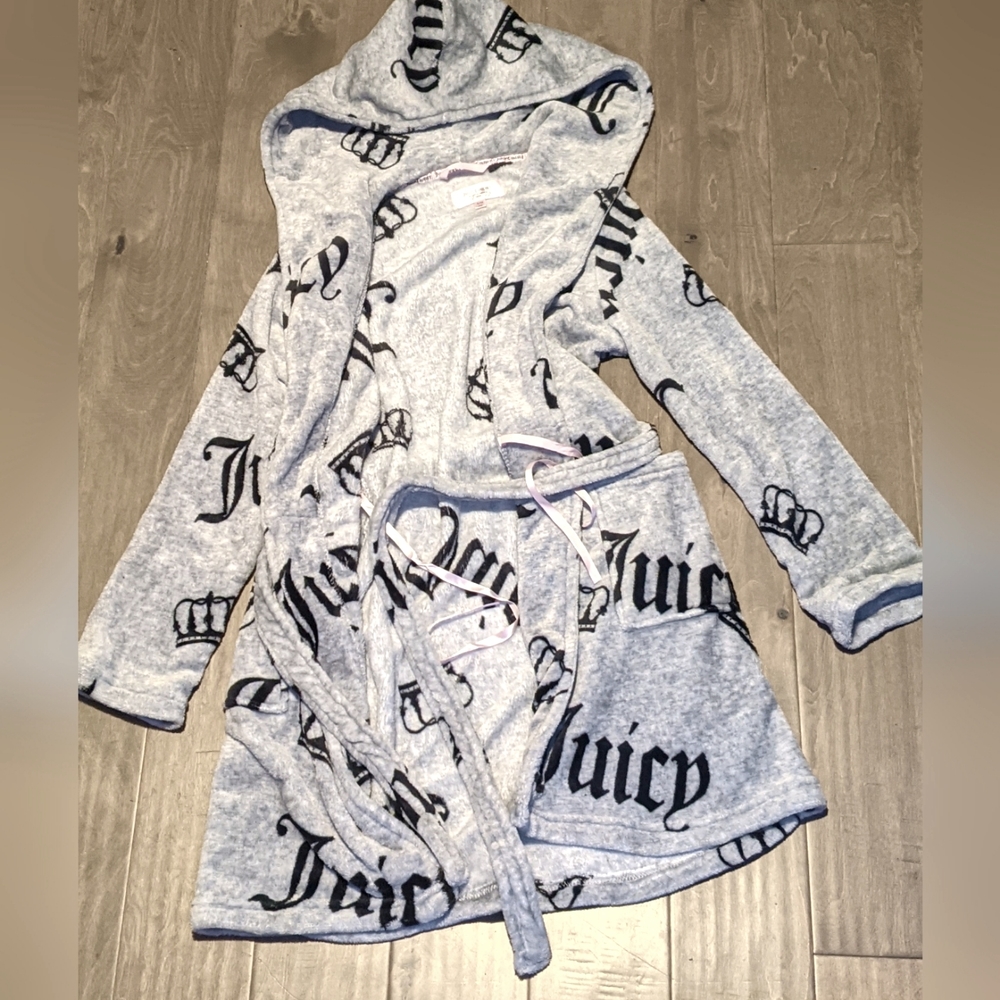 Juicy couture fluffy bathrobe